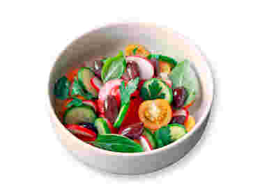 Салат овощной с таджарскими оливками